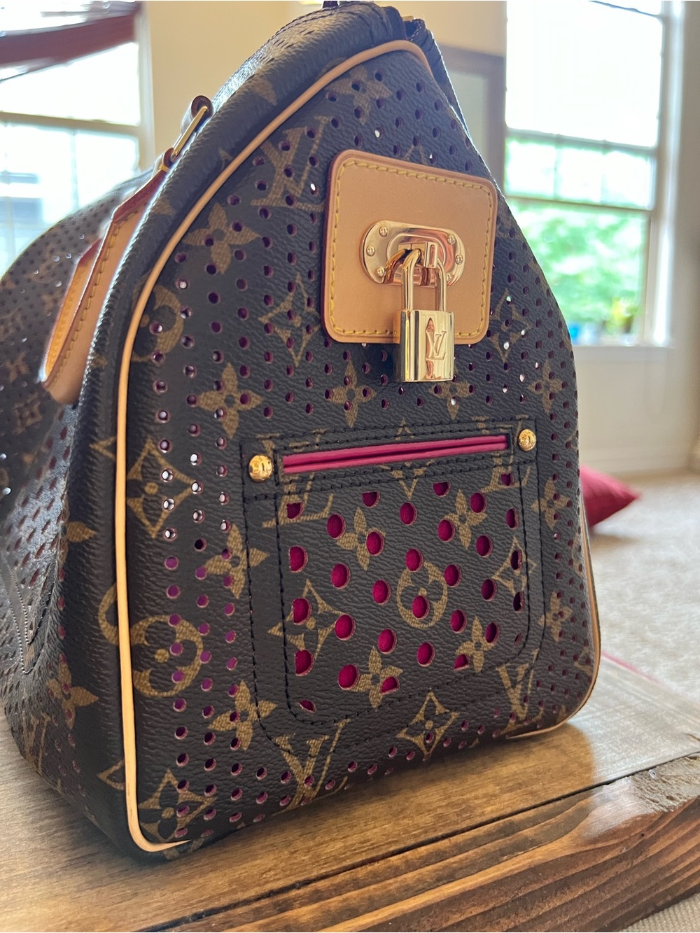 Louis Vuitton Limited Edition Monogram Perforated Speedy 30 in Fuchsi - Picture 2 of 9